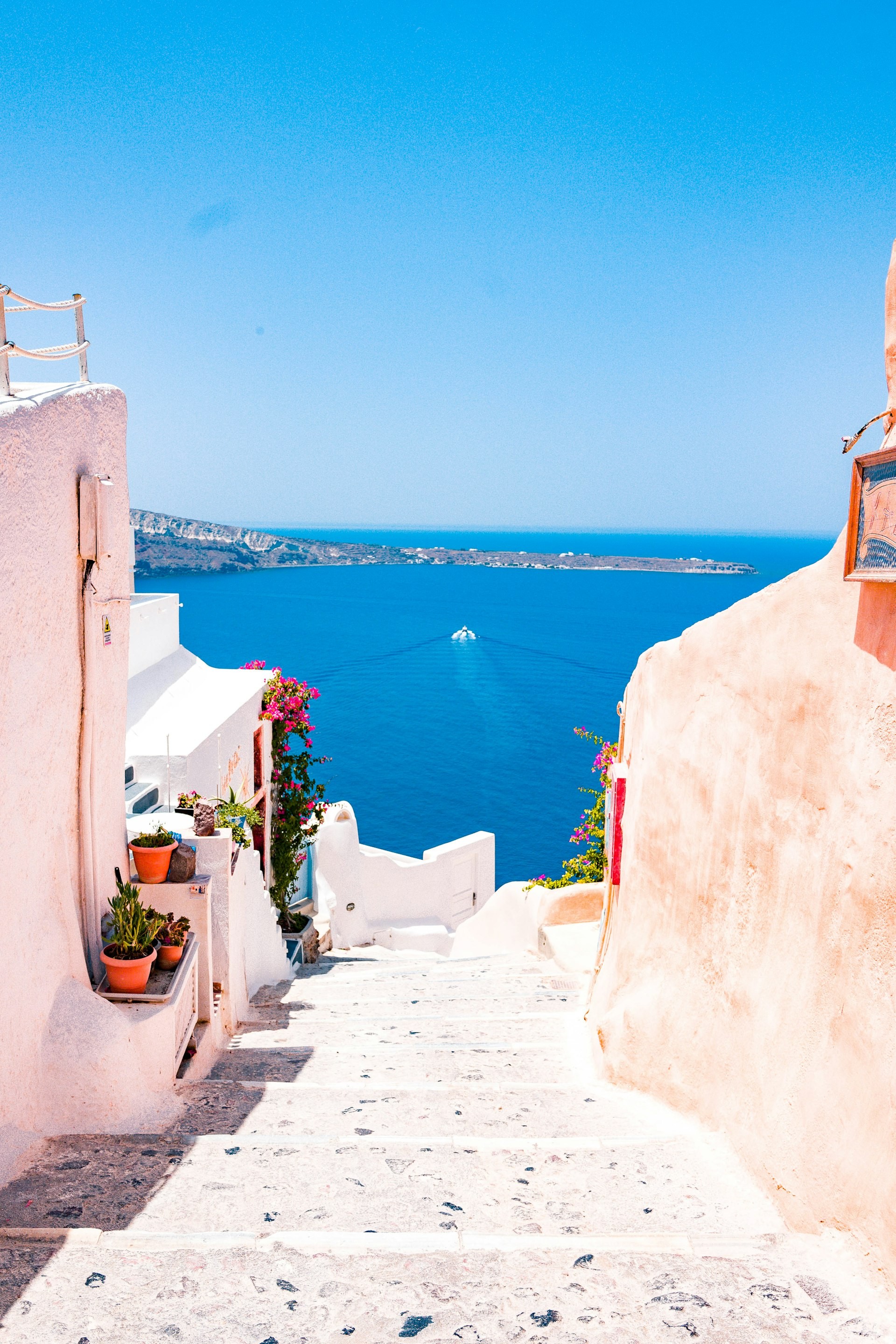Greece - Santorini white buildings